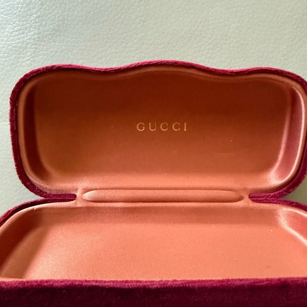 Gucci Women Sunglasses - Picture 6 of 7